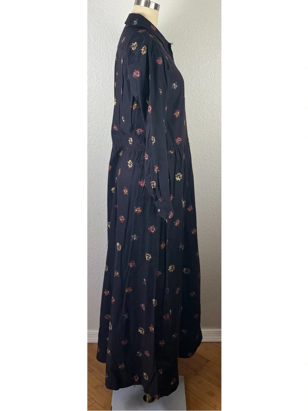 J Crew Vintage 90s Womens Longsleeve Maxi Shirt Dress Black Floral Modest size 8